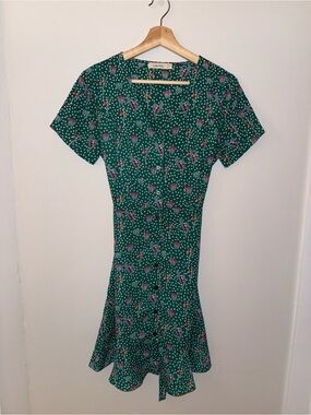 Green Floral V-Neck Short Sleeve Fit & Flare Dress by Rokoko